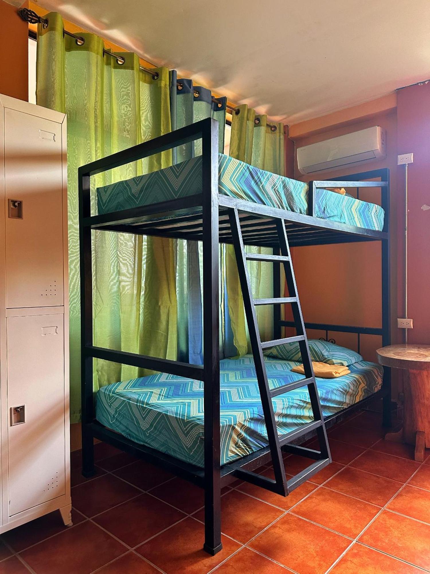 Sámara Sandy Toes Hostel מראה חיצוני תמונה